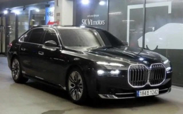 더뉴G70 중고차 7시리즈 (G70) 740d xDrive 디자인 퓨어 엑셀런스 매물 사진 15 - 2023/09 82,194km
